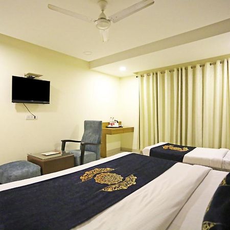 Hotel Ronit Royal Delhi Airport By D'Capitol New Delhi Ngoại thất bức ảnh